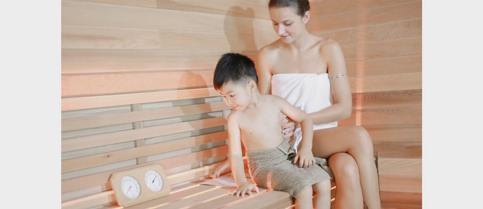 TOLO sauna room with real usage scenario kid